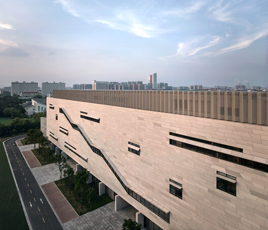 Shanghai Jiao Tong University Student Service Center / TJAD/Zeng Qun Architecture Design Studio Shanghai Jiao Tong University Student Service Center / TJAD/Zeng Qun Architecture Design Studio - Exterior Photography