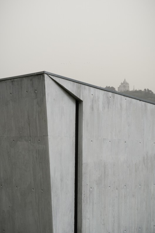 Chapel Of Saint Peter / Atelier 66 - Image 9 of 17
