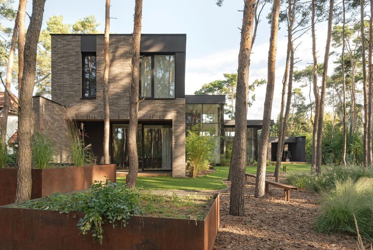 House Among The Trees  / Wrzeszcz Architekci + mode:lina - Exterior Photography, Houses, Garden