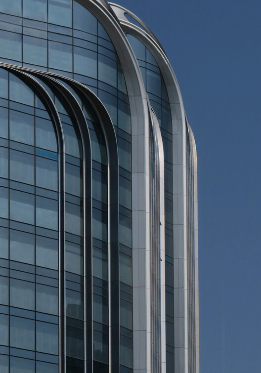 Zaha Hadid Architects’ Gateway Centre in West Kowloon Hong Kong Nears Completion, Captured by Paul Clemence - Image 15 of 27
