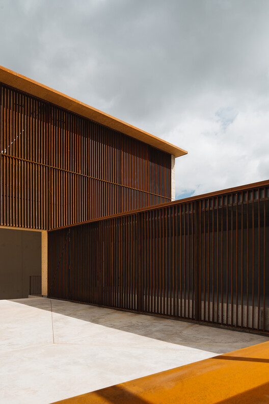 Fronton court and multi-purpose space Maeztu Basque Pelota Court / Verne Arquitectura - Image 22 of 33