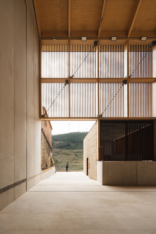 Fronton court and multi-purpose space Maeztu Basque Pelota Court / Verne Arquitectura - Image 15 of 33