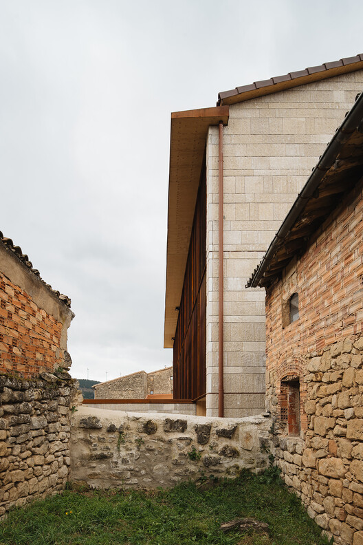 Fronton court and multi-purpose space Maeztu Basque Pelota Court / Verne Arquitectura - Image 20 of 33