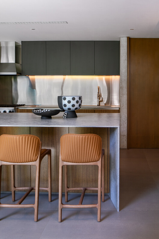 Refugio House / DB Estudio de Arquitectura - Interior Photography, Kitchen, Wood, Chair, Countertop