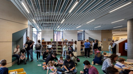 Gosford Regional Library / Lahznimmo Architects - Interior Photography, Shelving, Chair