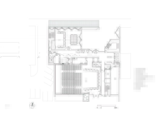 Gosford Regional Library / Lahznimmo Architects - Image 13 of 16