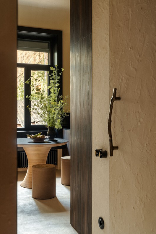 Artistic Office of a Notary / Dolgopiatova Interior Design - Image 11 of 20