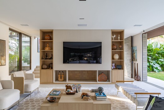 JCD Residence / Ximenes Leite Arquitetura - Interior Photography, Living Room, Wood, Sofa, Shelving, Chair