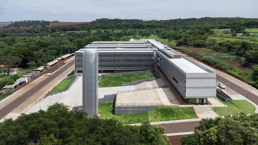 Center for Biomedical Research at the Faculty of Medical and Dental Sciences (FMRP) – University of São Paulo (USP) / Biselli Katchborian Arquitetos - Image 7 of 24