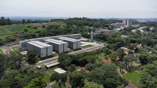 Center for Biomedical Research at the Faculty of Medical and Dental Sciences (FMRP) – University of São Paulo (USP) / Biselli Katchborian Arquitetos - Exterior Photography, Aerial View Photography