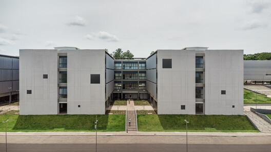 Center for Biomedical Research at the Faculty of Medical and Dental Sciences (FMRP) – University of São Paulo (USP) / Biselli Katchborian Arquitetos - Image 2 of 24