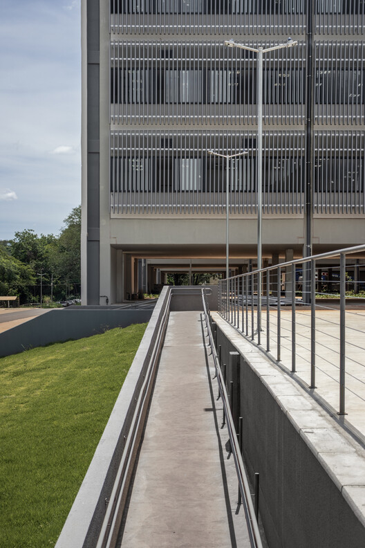 Center for Biomedical Research at the Faculty of Medical and Dental Sciences (FMRP) – University of São Paulo (USP) / Biselli Katchborian Arquitetos - Exterior Photography