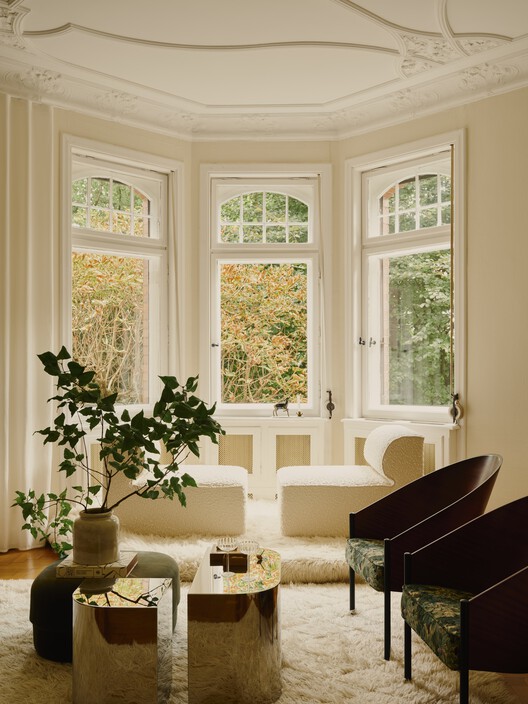 House SNB / Constanze Ladner - Interior Photography, Dining room, Wood, Lighting, Chair, Table