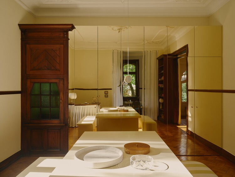 House SNB / Constanze Ladner - Interior Photography, Apartment Interiors, Lighting, Table, Chair