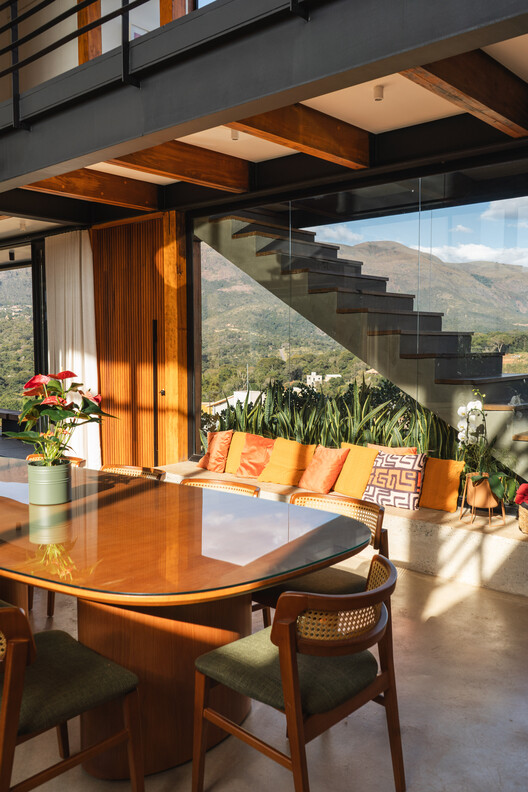 Boa Vista House / facury + guaja.cc + Thiago Bandeira Boa Vista House / facury + guaja.cc + Thiago Bandeira - Interior Photography, Wood, Table, Chair