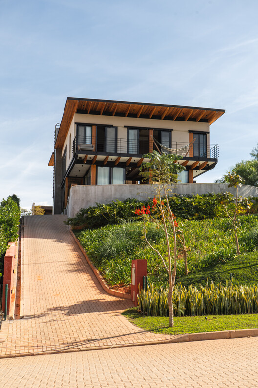 Boa Vista House / facury + guaja.cc + Thiago Bandeira Boa Vista House / facury + guaja.cc + Thiago Bandeira - Exterior Photography, Facade, Balcony, Garden