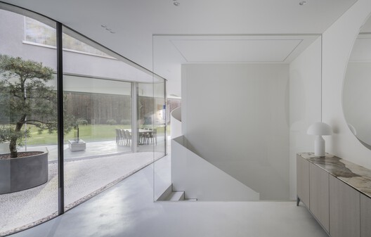 Trim House / Robert Konieczny + KWK Promes - Interior Photography, Glass