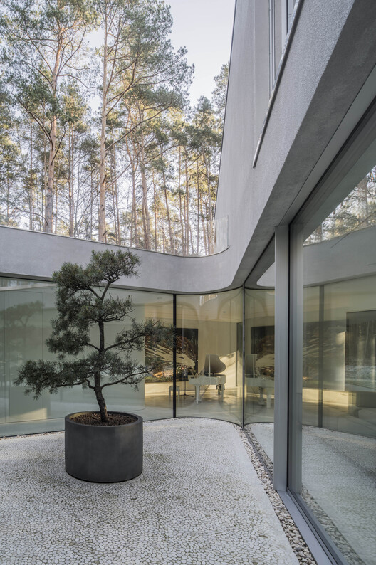 Trim House / Robert Konieczny + KWK Promes - Exterior Photography, Concrete