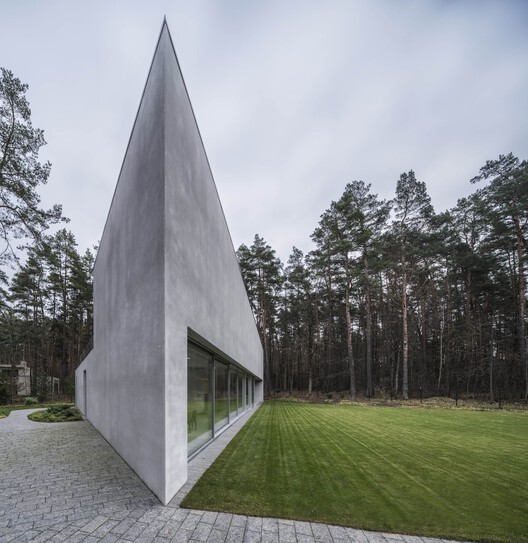 Trim House / Robert Konieczny + KWK Promes - Exterior Photography, Concrete
