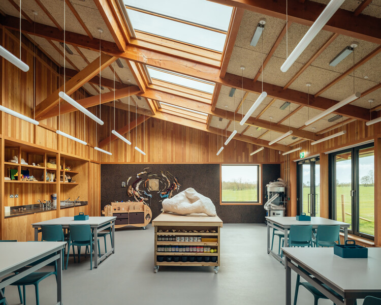 Sheep Field Barn / DSDHA - Interior Photography, Cowork Interiors, Table, Chair