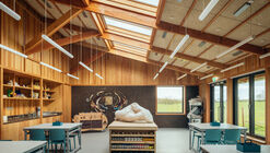 Sheep Field Barn / DSDHA