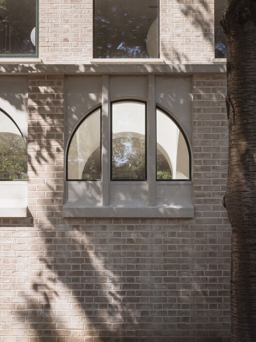 West London House  / Goldstein Heather - Interior Photography, Arch, Brick