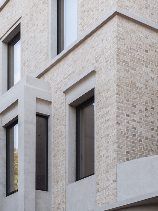 West London House  / Goldstein Heather - Interior Photography, Brick, Concrete