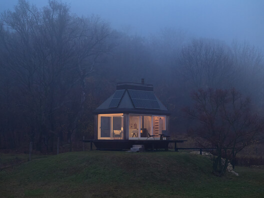 Cabin Devín / Ark-Shelter + ARCHEKTA - Image 19 of 25