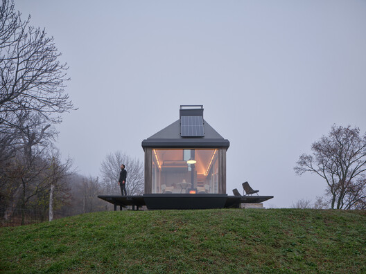 Cabin Devín / Ark-Shelter + ARCHEKTA - Image 2 of 25