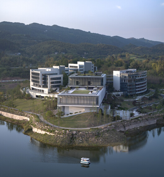重庆涪陵慧谷湖科创小镇首开区 / 都设营造 - 建筑图, 滨水