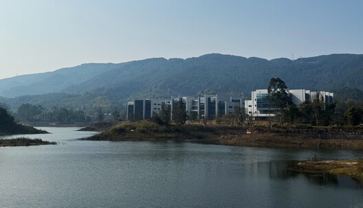 重庆涪陵慧谷湖科创小镇首开区 / 都设营造 - 建筑图, 滨水