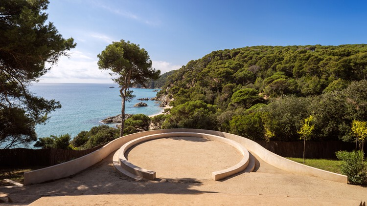 Teatro Jardín de Santa Clotilde / SCOB - Imagen 1 de 12