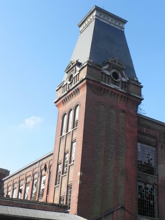 Reimagining the Complete Neighborhood through Urban Renaturing - Image 9 of 17