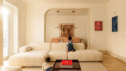 Apartamento na Casa da Moeda / Aurora Arquitectos