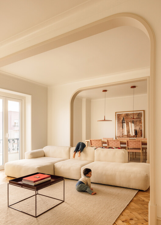 Apartamento Casa de la Moneda / Aurora Arquitectos - Fotografía de interiores, sala, madera, sillón