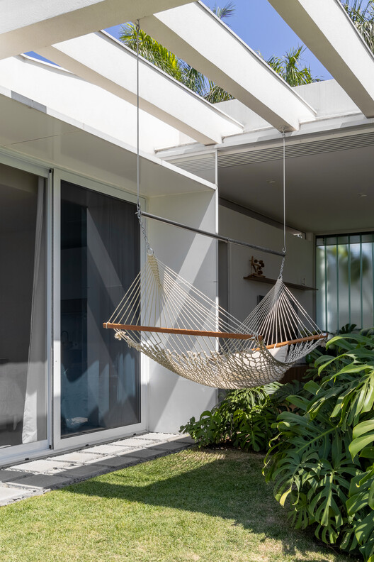 CS Residence / Fpoles Arquitetos CS Residence / Fpoles Arquitetos - Interior Photography, Garden, Chair, Patio