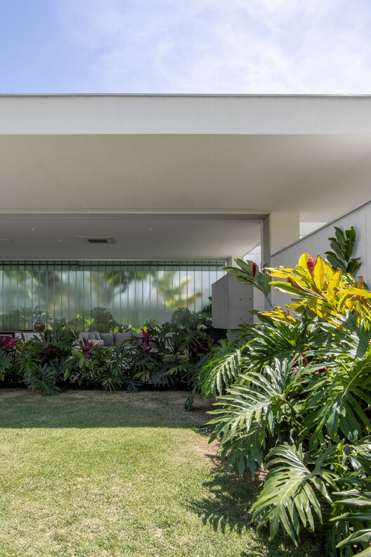 CS Residence / Fpoles Arquitetos CS Residence / Fpoles Arquitetos - Exterior Photography