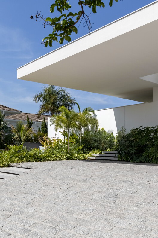 CS Residence / Fpoles Arquitetos CS Residence / Fpoles Arquitetos - Image 27 of 31