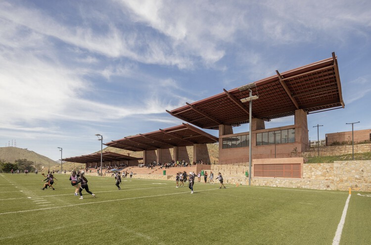 Centro Deportivo y Cultural El Mayab / Taller de Arquitectura Miguel Montor - Imagen 2 de 11