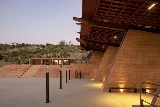 El Mayab Sports and Cultural Center / Taller de Arquitectura Miguel Montor El Mayab Sports and Cultural Center / Taller de Arquitectura Miguel Montor - Image 7 of 11