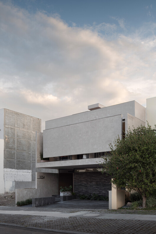 Rogelio House / Pepe Ramírez Rogelio House / Pepe Ramírez - Image 6 of 16