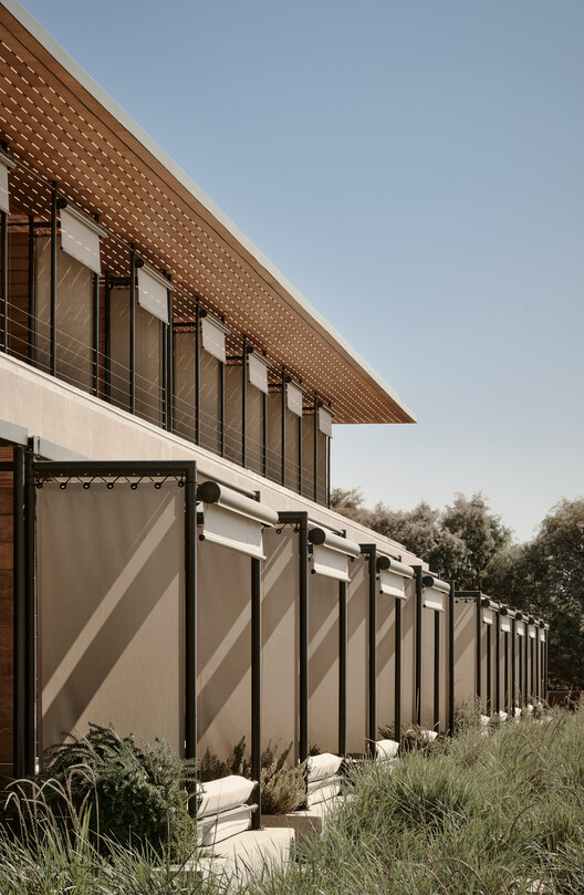 Dexamenes Seaside Hotel Extension / K-Studio Dexamenes Seaside Hotel Extension / K-Studio - Exterior Photography