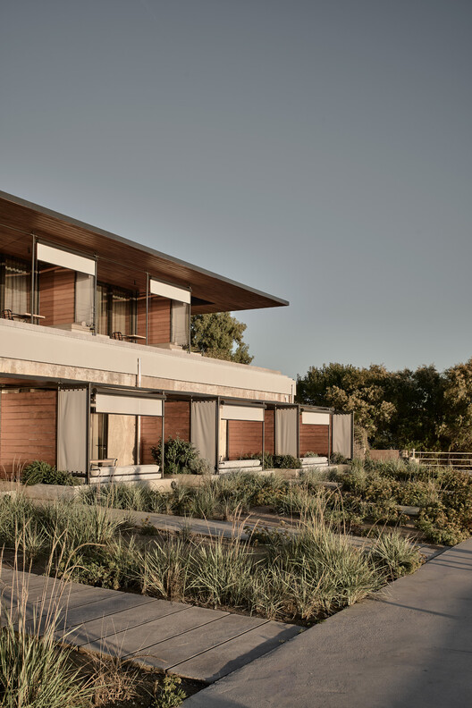 Dexamenes Seaside Hotel Extension / K-Studio Dexamenes Seaside Hotel Extension / K-Studio - Image 11 of 29