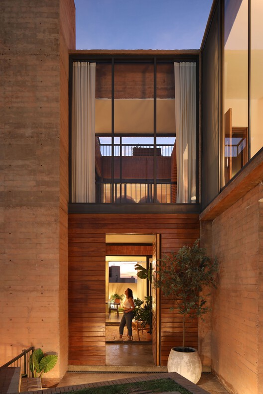 Juriquilla House / Estudio Mero Juriquilla House / Estudio Mero - Interior Photography, Wood, Door, Balcony