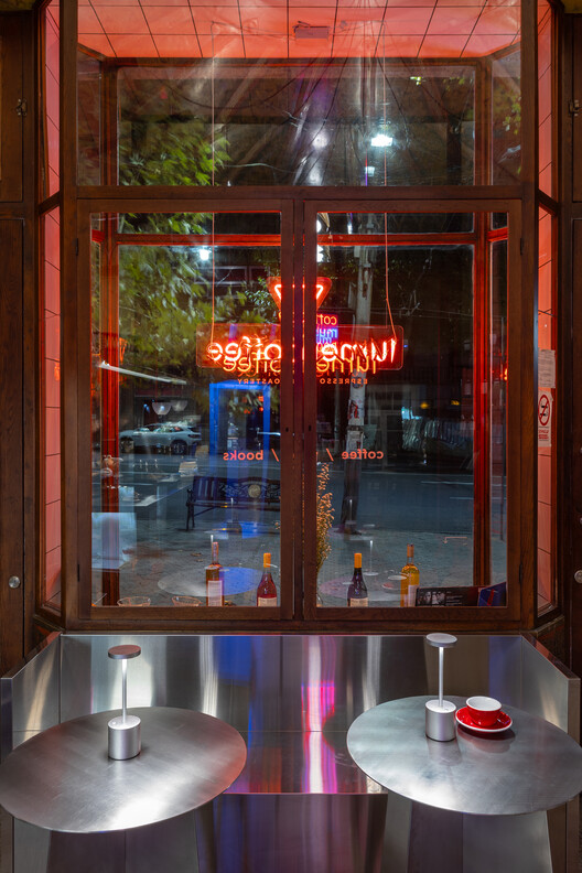 Lumen Coffee 1936 / snkh studio - Interior Photography, Glass