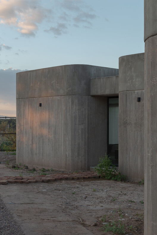 SCV Complex Cabins / ONA - Oficina Nómada de Arquitectura SCV Complex Cabins / ONA - Oficina Nómada de Arquitectura - Exterior Photography, Concrete