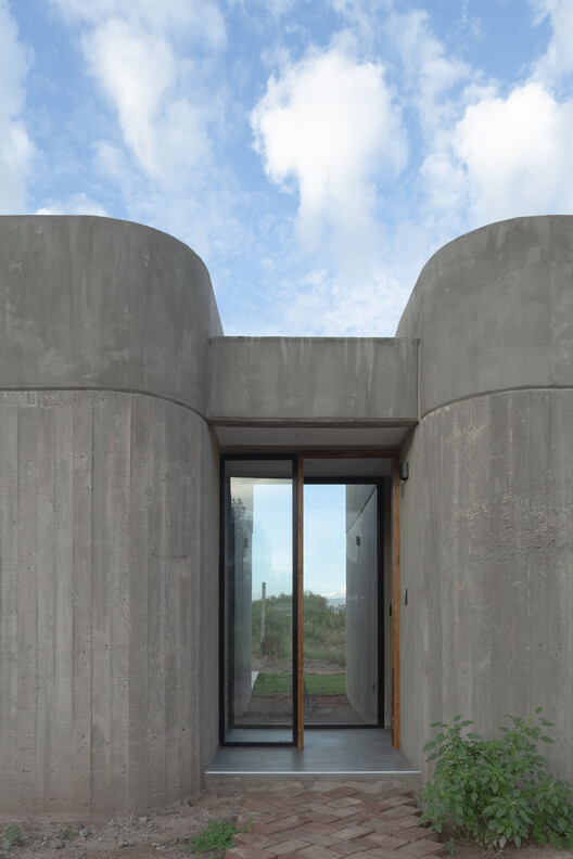 SCV Complex Cabins / ONA - Oficina Nómada de Arquitectura SCV Complex Cabins / ONA - Oficina Nómada de Arquitectura - Exterior Photography, Concrete