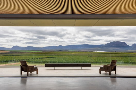 UVVA Winery / GAM Arquitetos UVVA Winery / GAM Arquitetos - Interior Photography, Wood, Chair