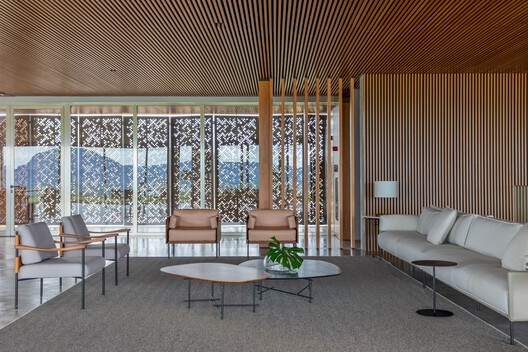UVVA Winery / GAM Arquitetos UVVA Winery / GAM Arquitetos - Interior Photography, Living Room, Chair
