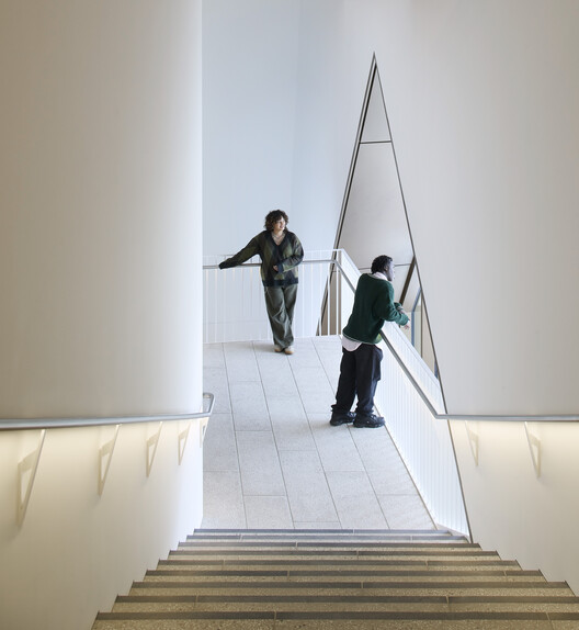 V&A East Museum by O’Donnell + Tuomey to Open in East London’s Cultural Quarter - Image 38 of 47